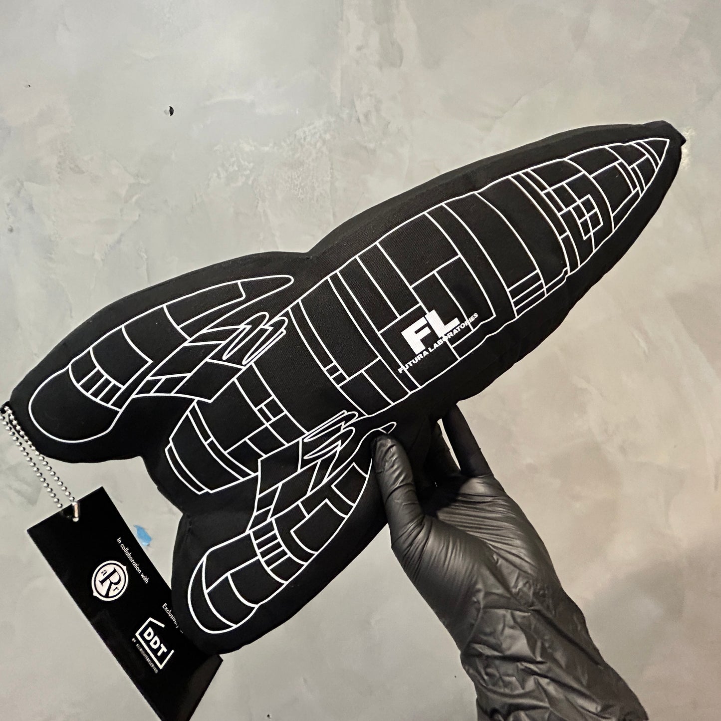 Futura 2000火箭抱枕 Futuraland Rocket Plush Pillow
